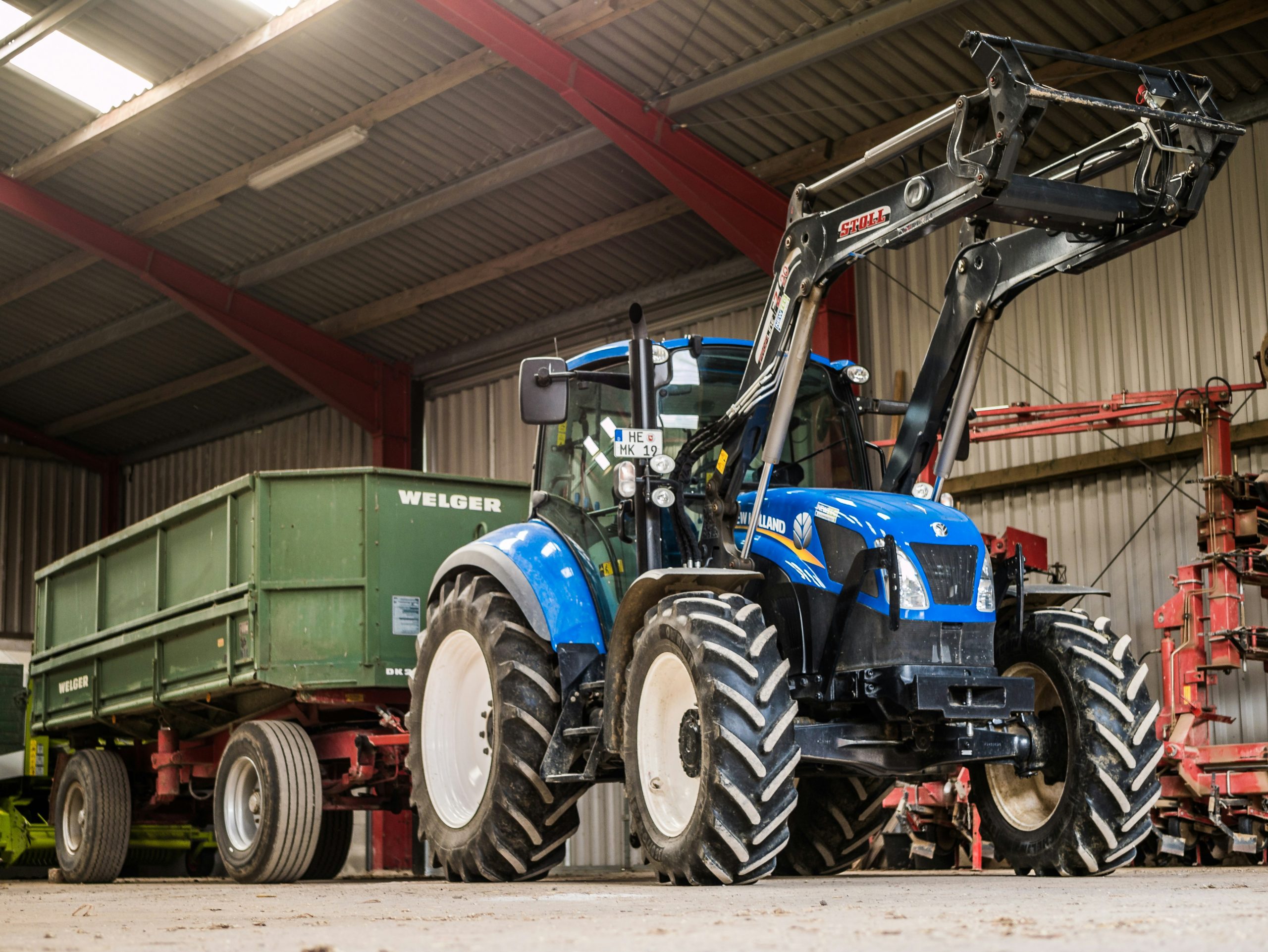 Trator agrícola: tipos, funções, marcas e dicas para comprar um usado